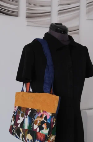 Sac Zippé Effet Suédine & Jacquard visages – Image 10