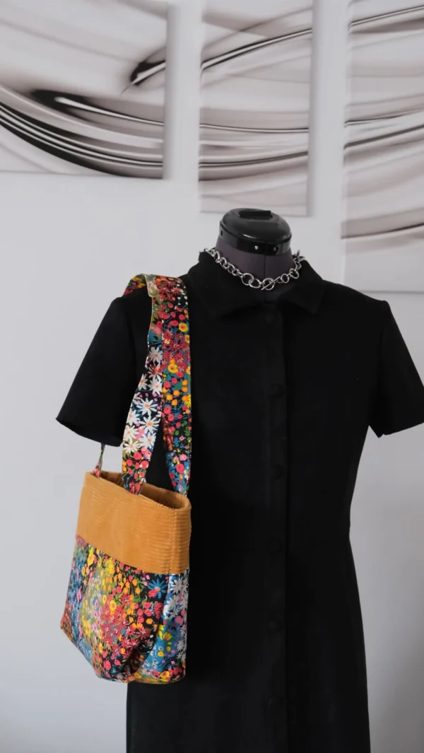 Sac Zippé Fleuri Velours et Coton – Image 9