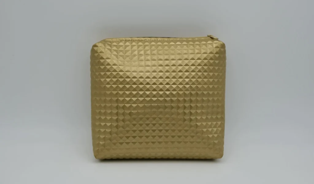 Pochette Simili Cuir Carrée Dorée