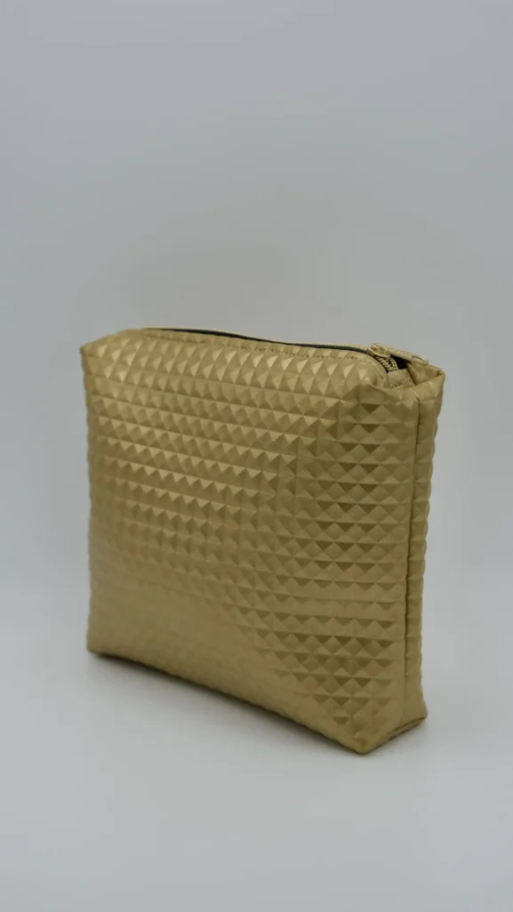Pochette Simili Cuir Carrée Dorée