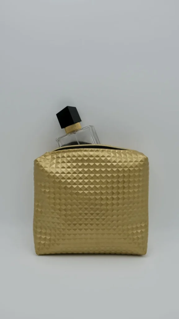 Pochette Simili Cuir Carrée Dorée