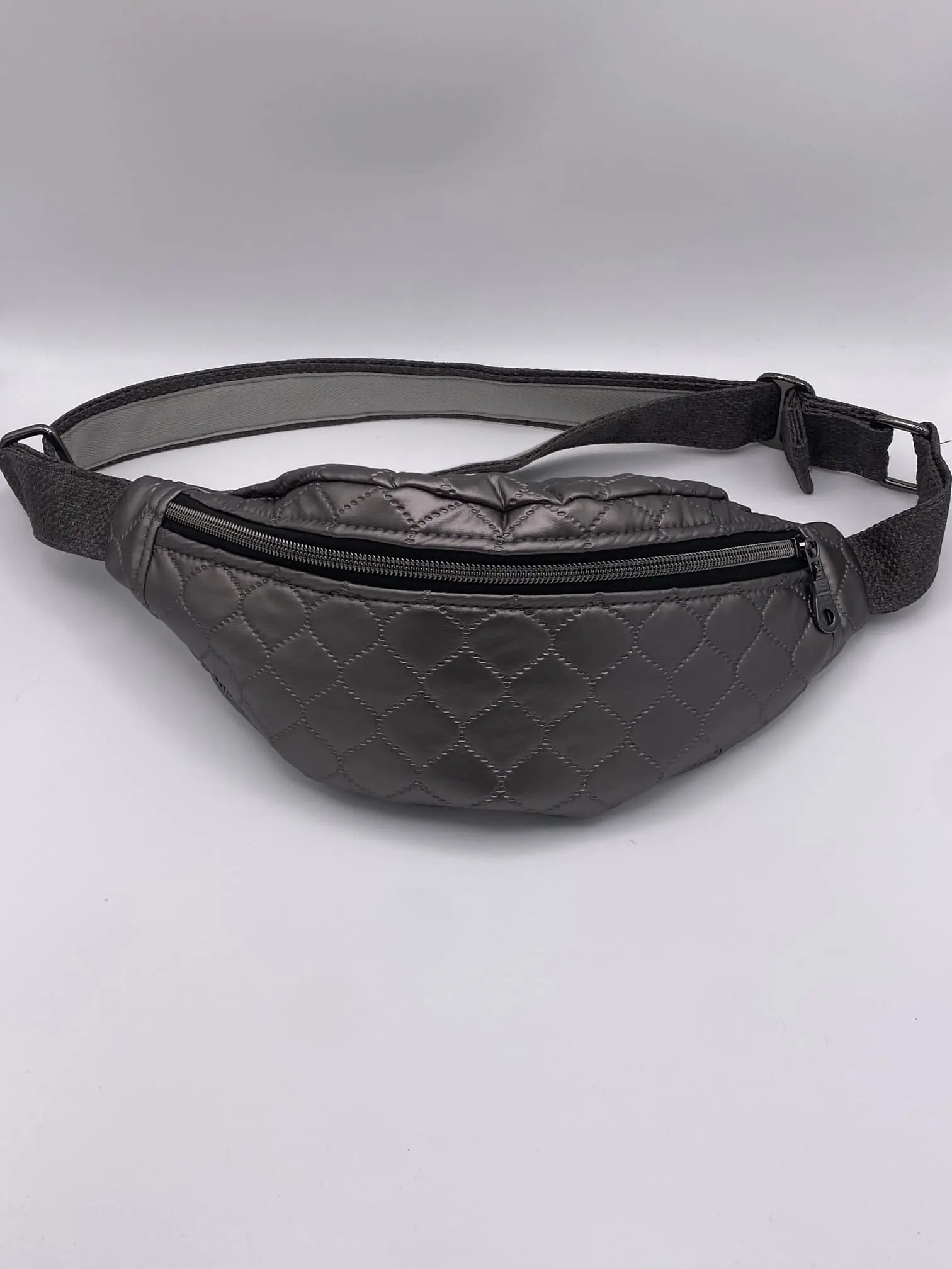 Sac Banane matelassé argent