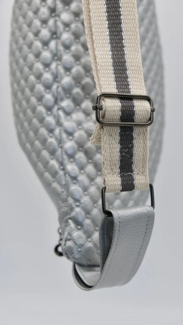 Sac Banane Simili Argent Capitons relief – Image 4
