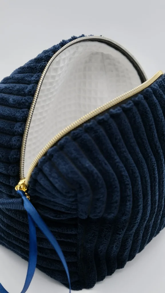 TROUSSE BLEUE GROSSES COTES VELOURS