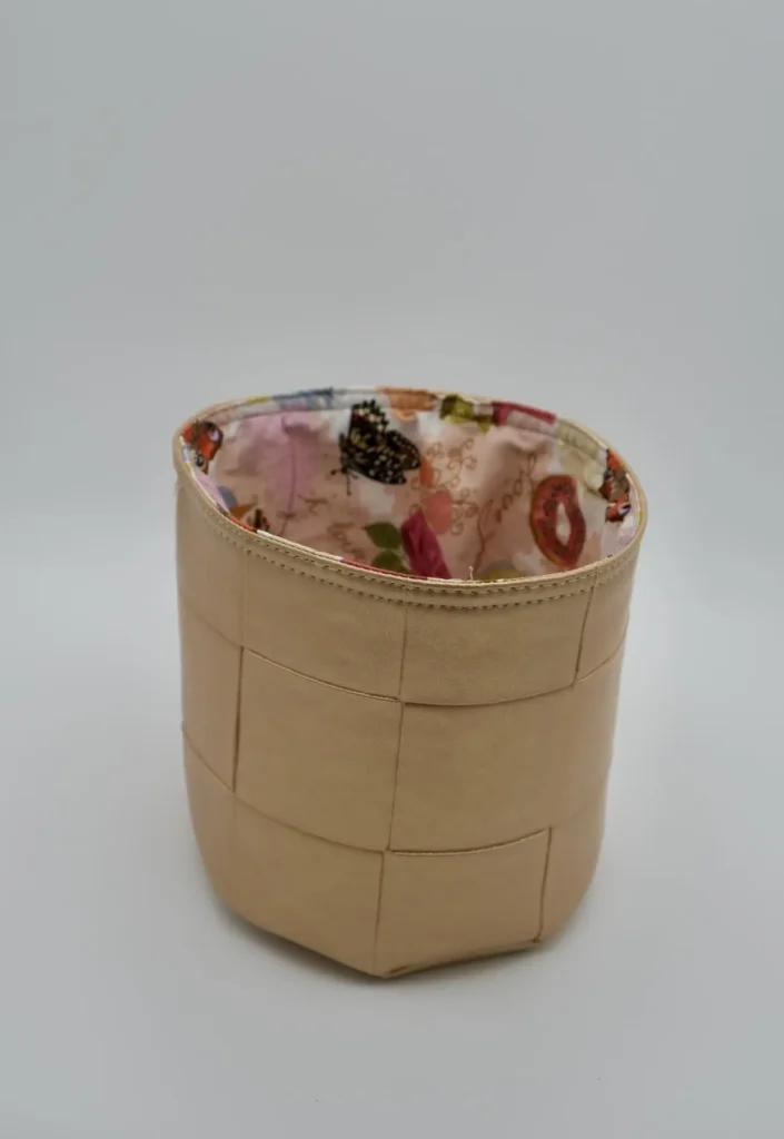 Panière Simili dorée carrée doublure coton suisse love gateau