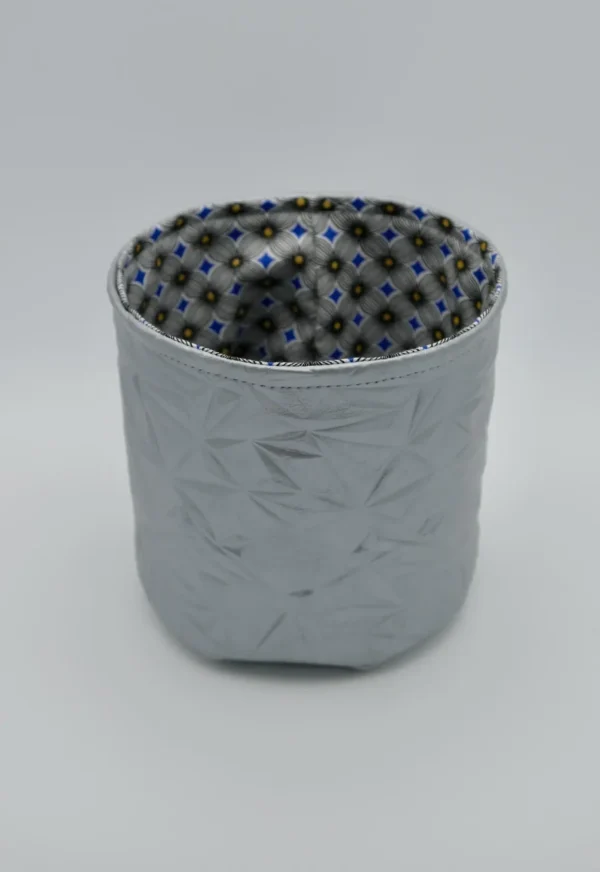 Panière Simili graphique argent doublure étoiles bleues – Image 2