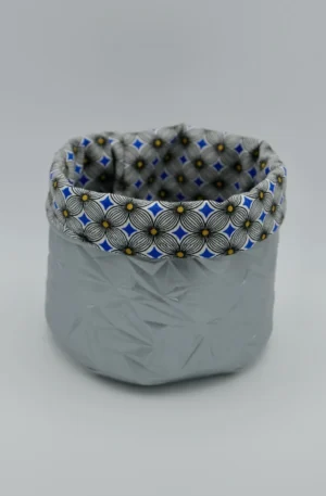 Panière Simili graphique argent doublure étoiles bleues – Image 1