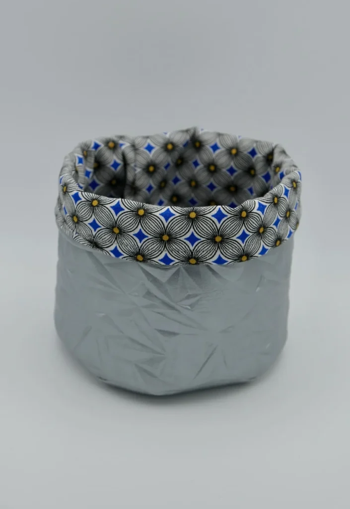 Panière Simili graphique argent doublure étoiles bleues