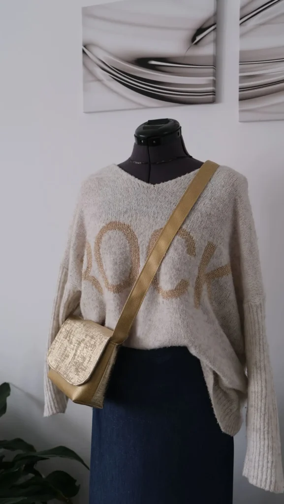 Sac Rabat petit modèle en simili graphique doré