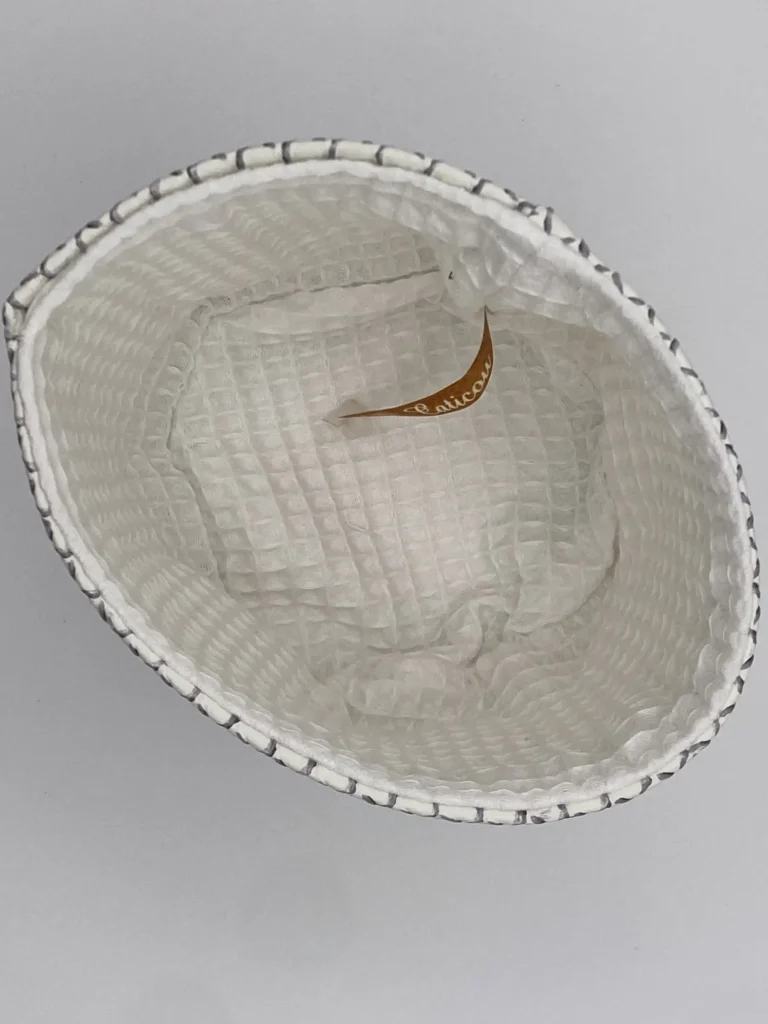 Panière Simili Croco doublé nid d'abeille blanc