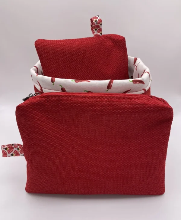 Pochette rouge tissu ameublement