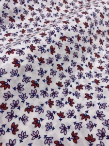 COTON IMPRIMÉ FLEURS ROUGES ET ROSES