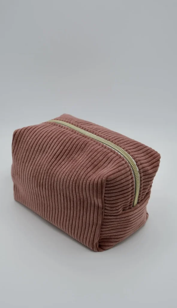 Trousse Modèle Mini, en velours moyennes cotes, saumon