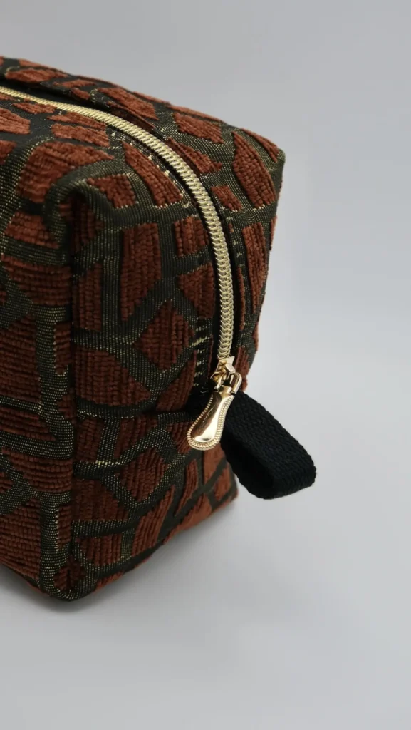 TROUSSE VELOURS MARBREE