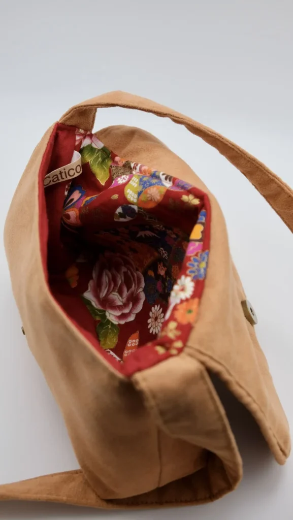 Sac Rabat petit modèle en tissu japonais ton rouge, pièce Unique