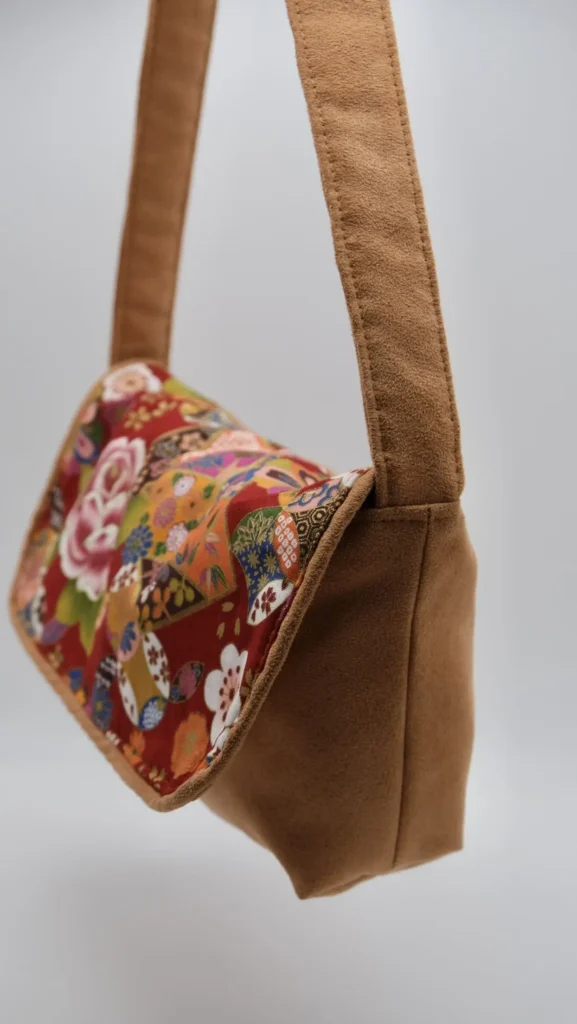 Sac Rabat petit modèle en tissu japonais ton rouge, pièce Unique