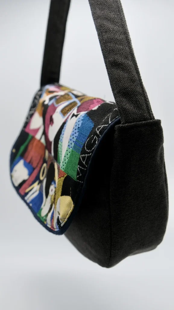 Sac à rabat Noir & Jacquard Visages