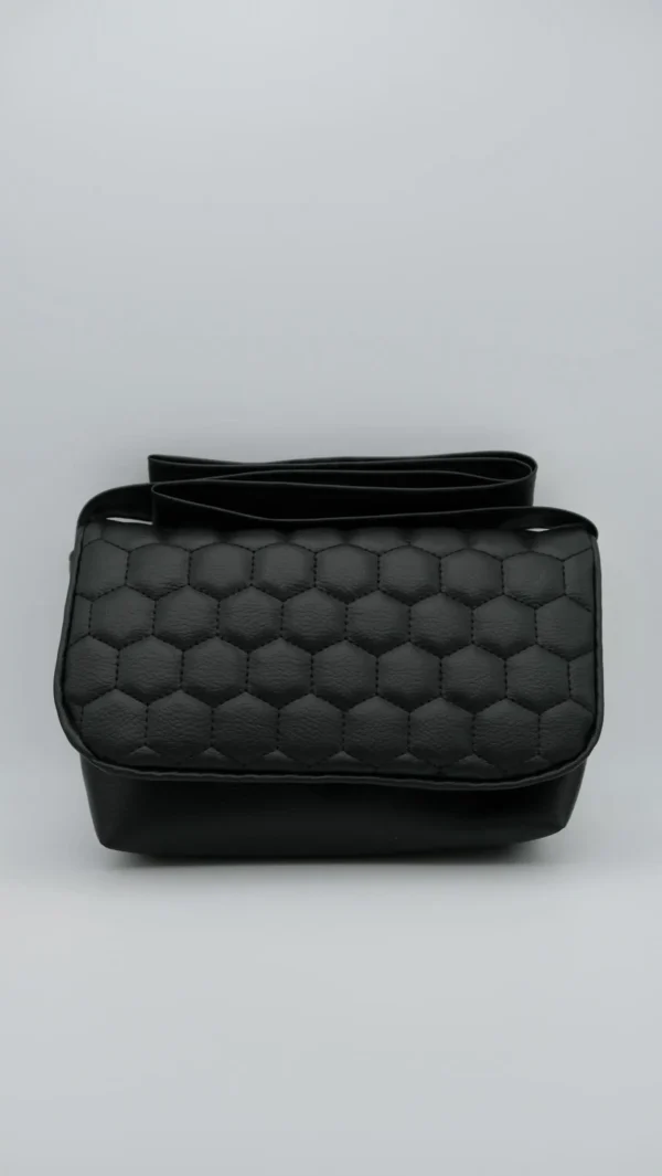 LOSANGES NOIR RELIEF SIMILI