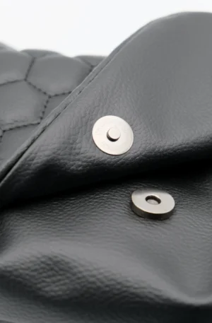 Sac Rabat petit modèle en simili cuir noir relief – Image 6