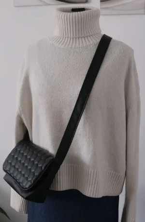 Sac Rabat petit modèle en simili cuir noir relief – Image 8