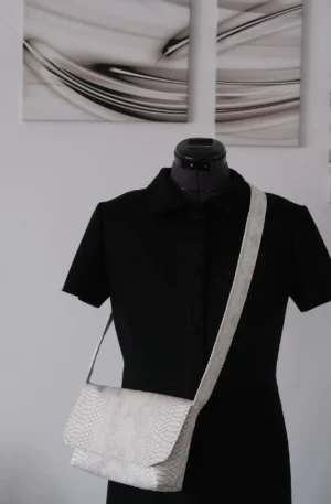 Sac Rabat petit modèle en simili cuir croco gris clair blanc – Image 10