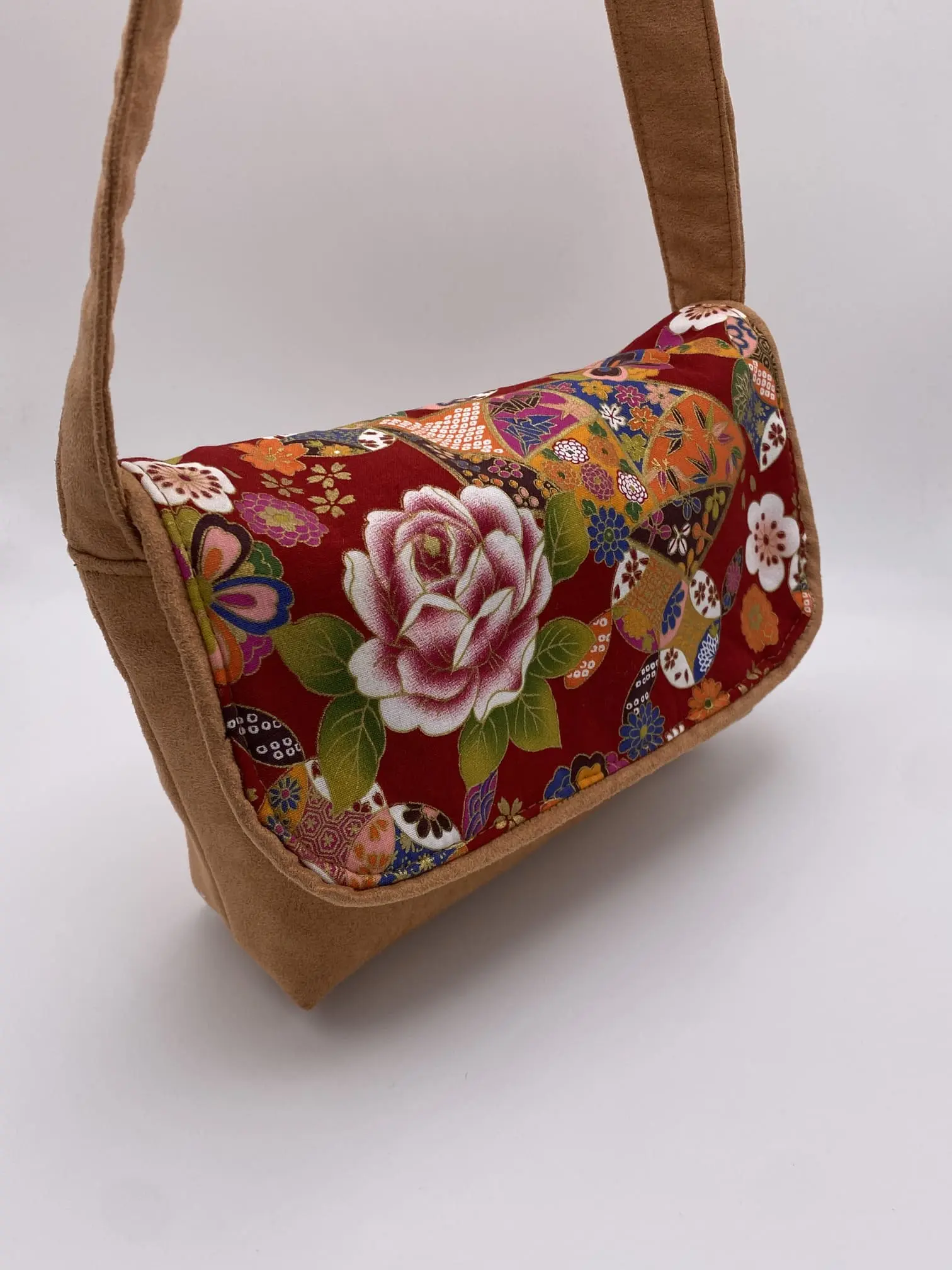 sac rabat petit modele japon ton rouge