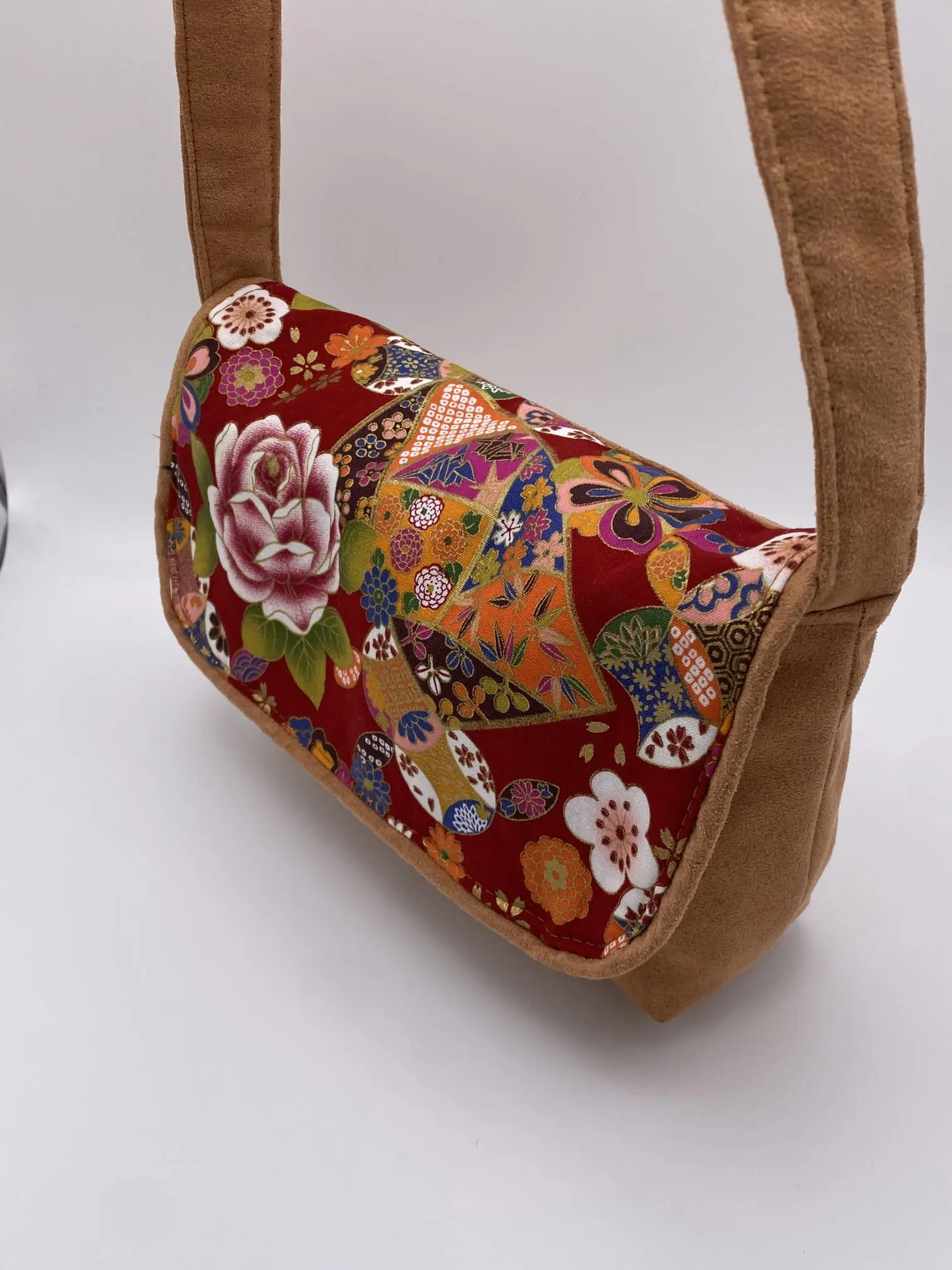 sac rabat petit modele japon ton rouge