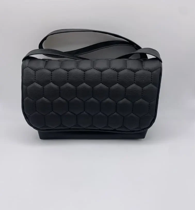 SAC SIMILI RELIEF LMOSANGE NOIR PETITE TAILLE