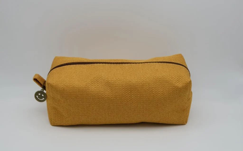 TROUSSE JAUNE SMILEY