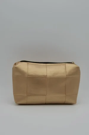 petit modèle carrée dorée