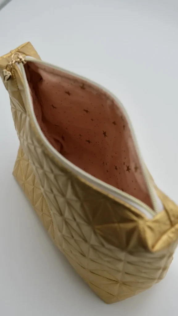 Pochette Simili Cuir Etoiles moyen modèle