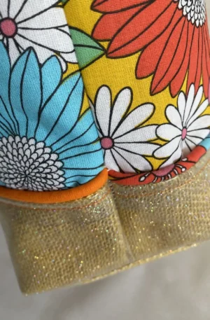 Sac Modèle Ibiza à fleurs sur fond jaune – Image 4