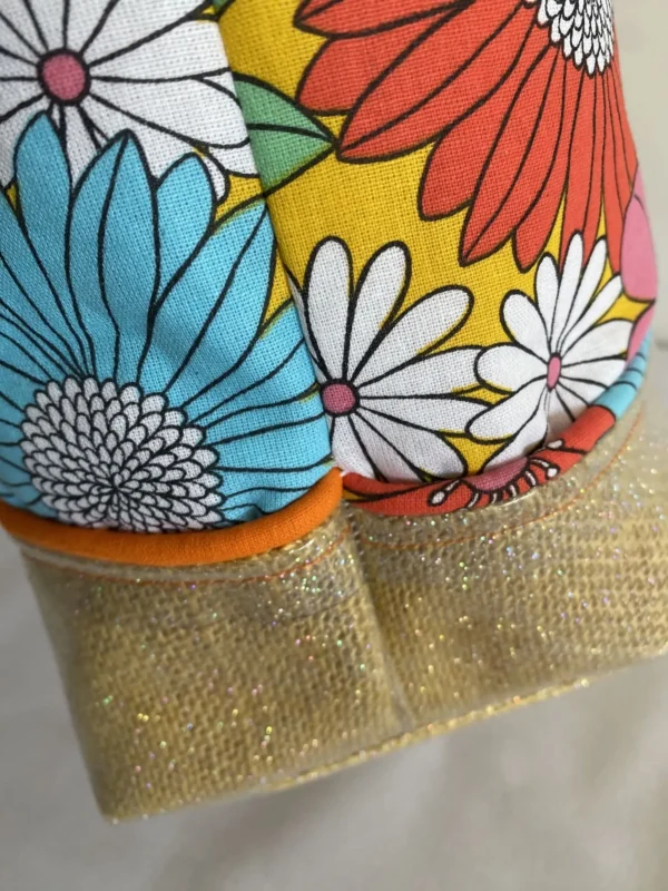 Sac Modèle Ibiza à fleurs sur fond jaune – Image 4