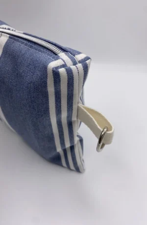 Pochette de rangement Ibiza Bleue rayée avec ganse en métal – Image 6