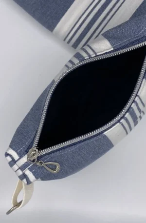 Pochette de rangement Ibiza Bleue rayée avec ganse en métal – Image 5