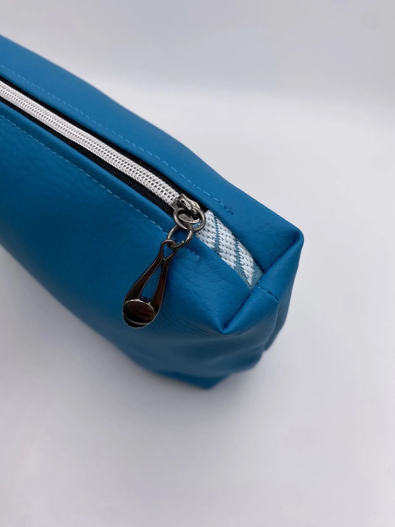 POCHETTE SIMILI BLEU
