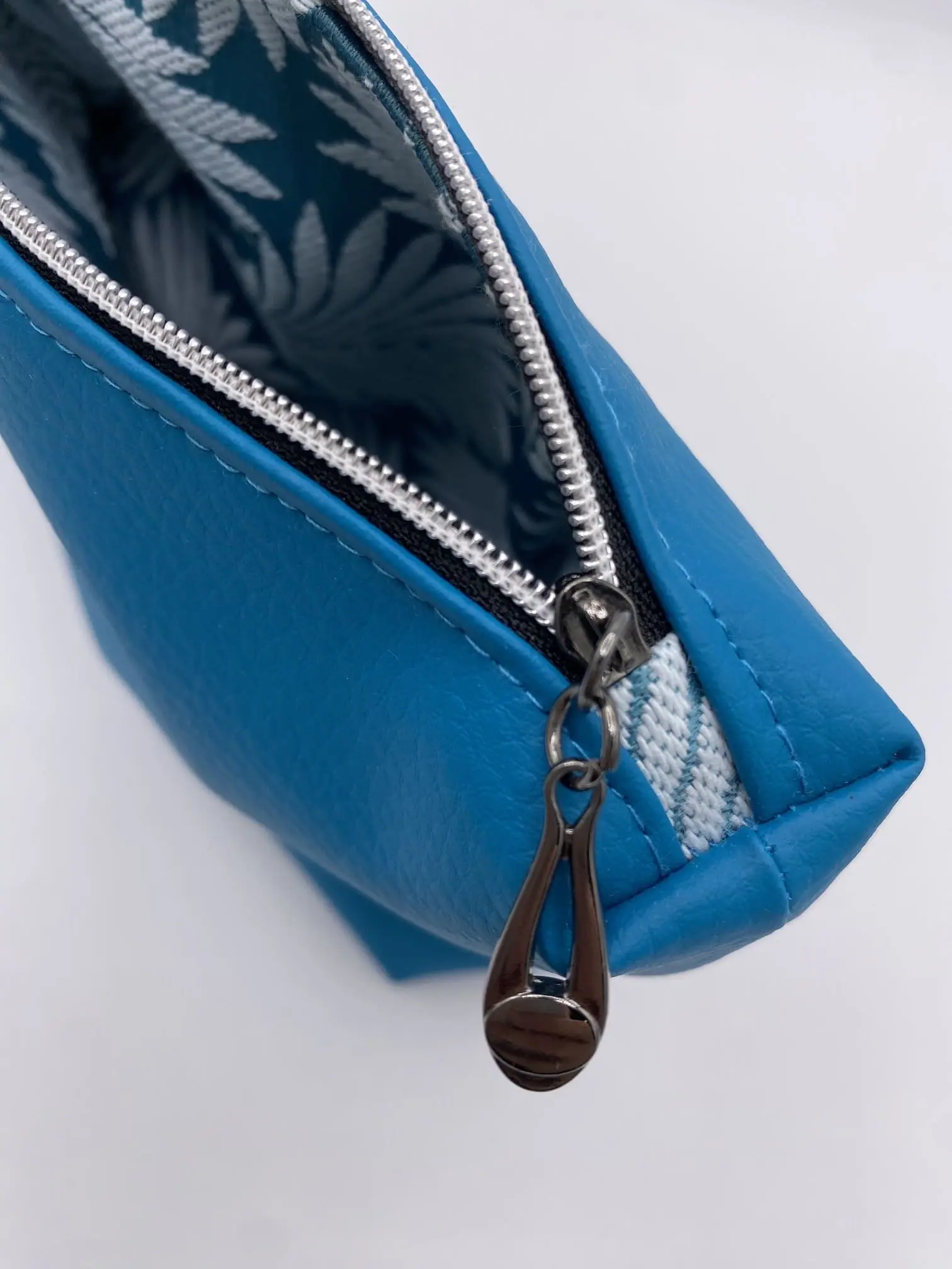 POCHETTE SIMILI BLEU