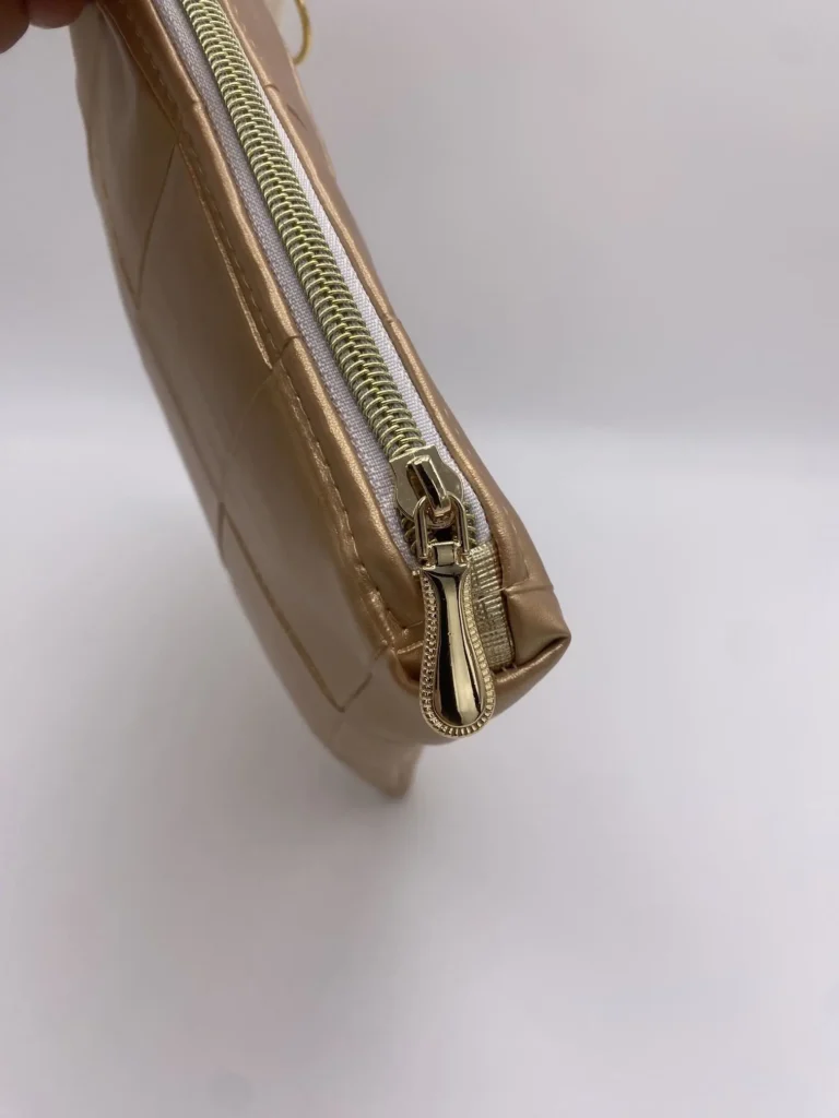 POCHETTE IBIZA CARRÉE DOREE