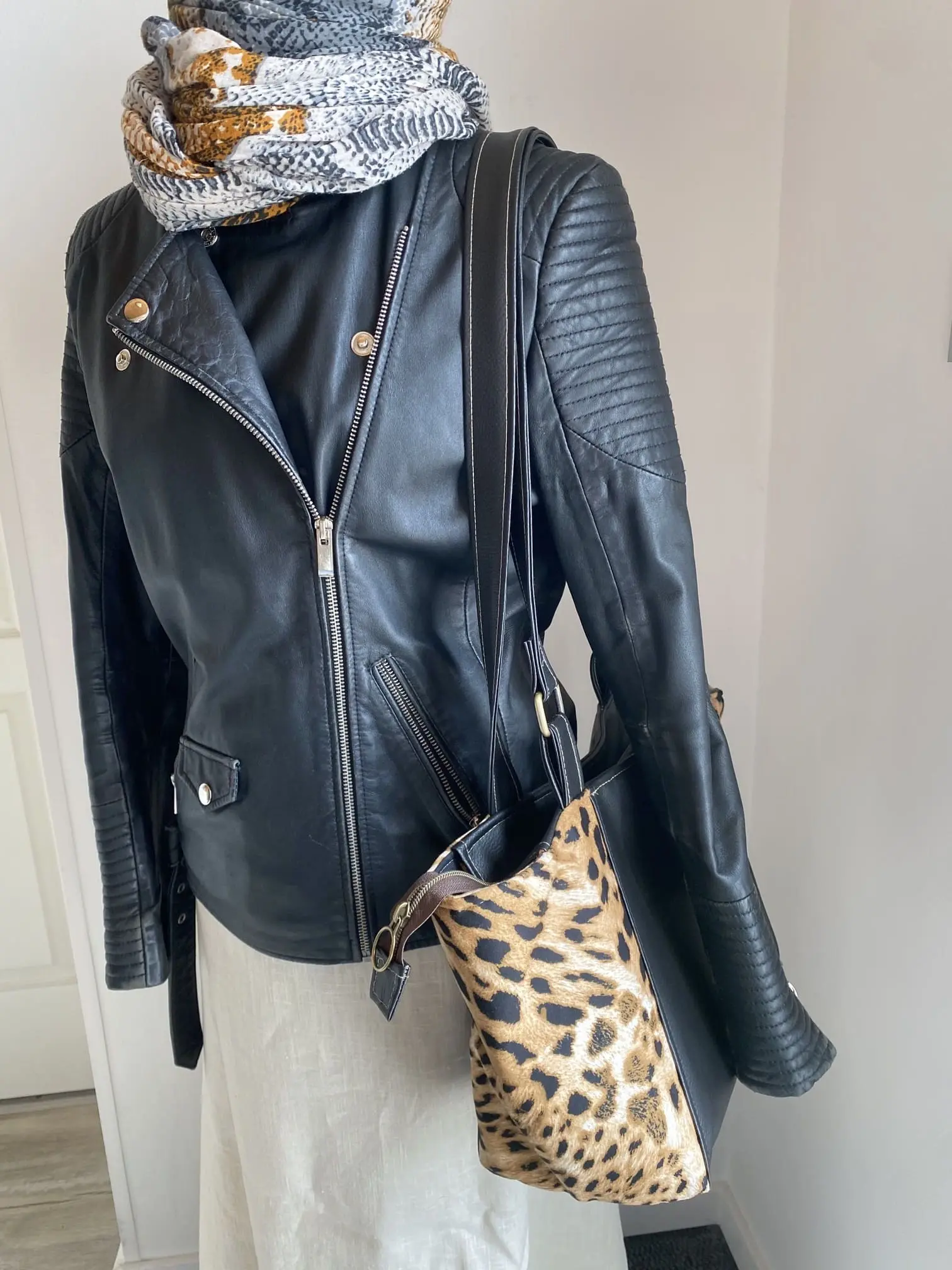 SAC ZIPPE LE GRAND CHIC SIMILI LEOPARD