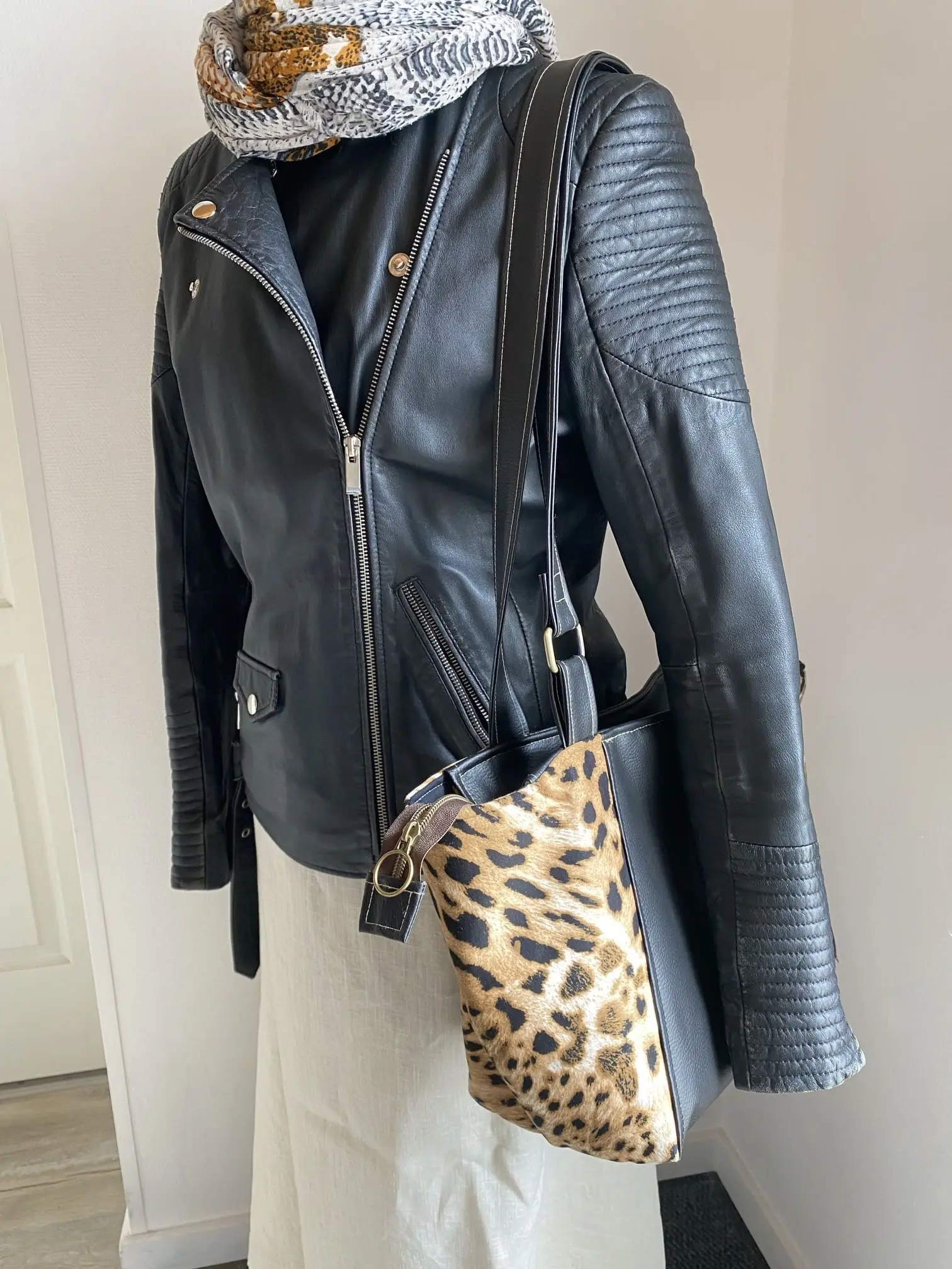 SAC ZIPPE LE GRAND CHIC SIMILI LEOPARD