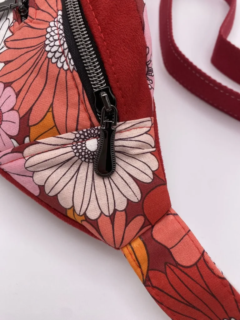 MODELE MARIE FLEURS ROUGE ARTY