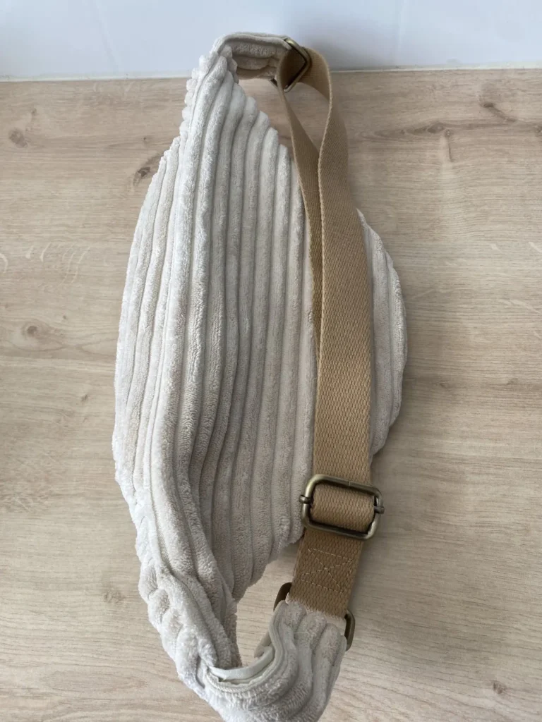 VELOURS BANANE BEIGE MODELE MARIE