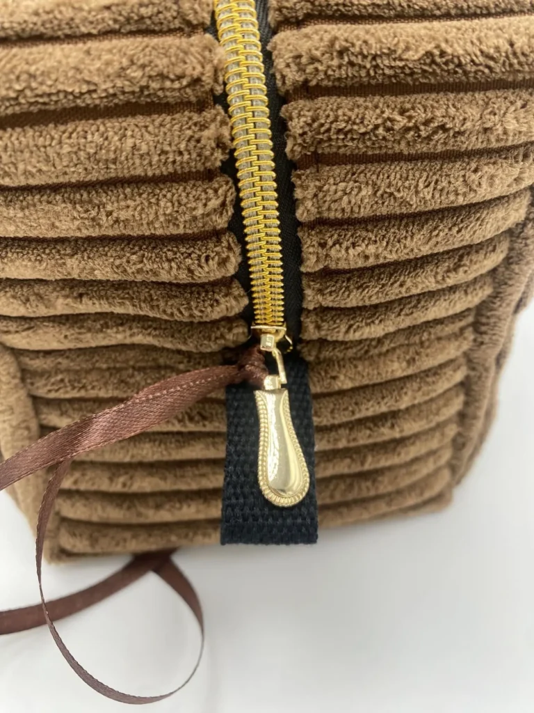 TROUSSE MARRON GROSSES COTES