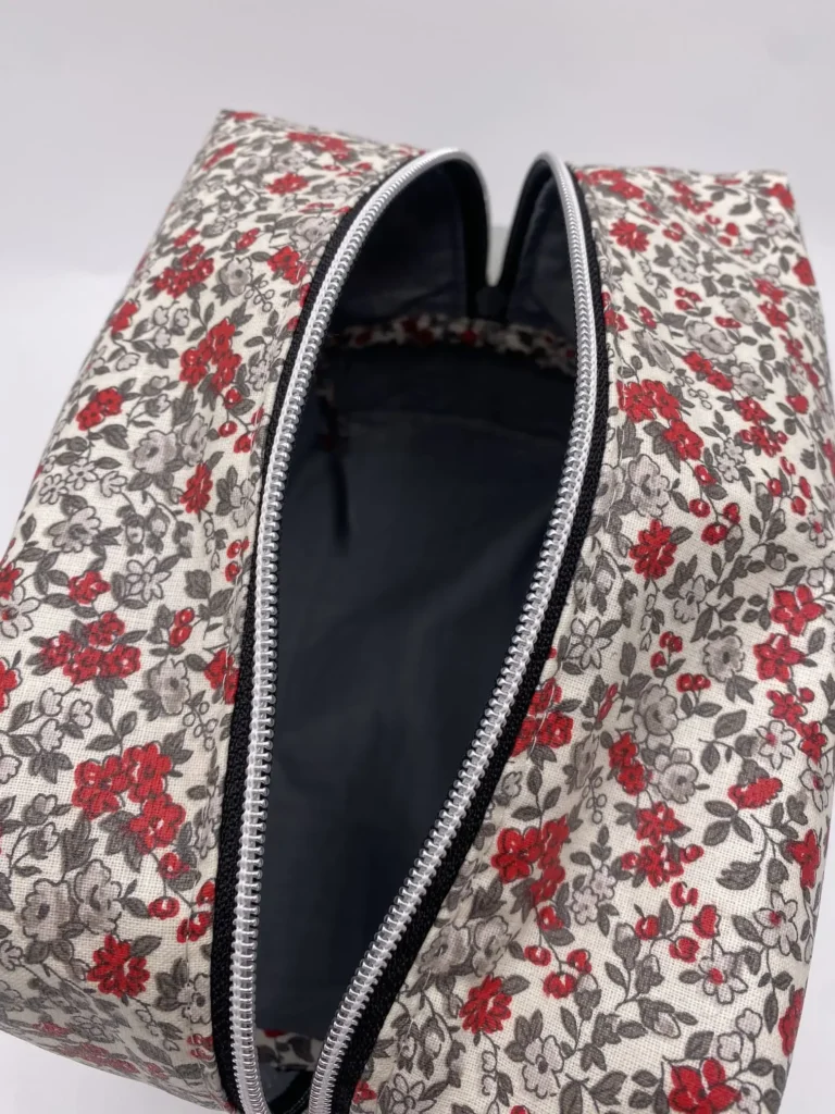 TROUSSE A FLEURS TISSU ENDUIT