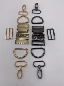 BOUCLES 38 ET CLIPS ET MOUSQUETONS EPAIS