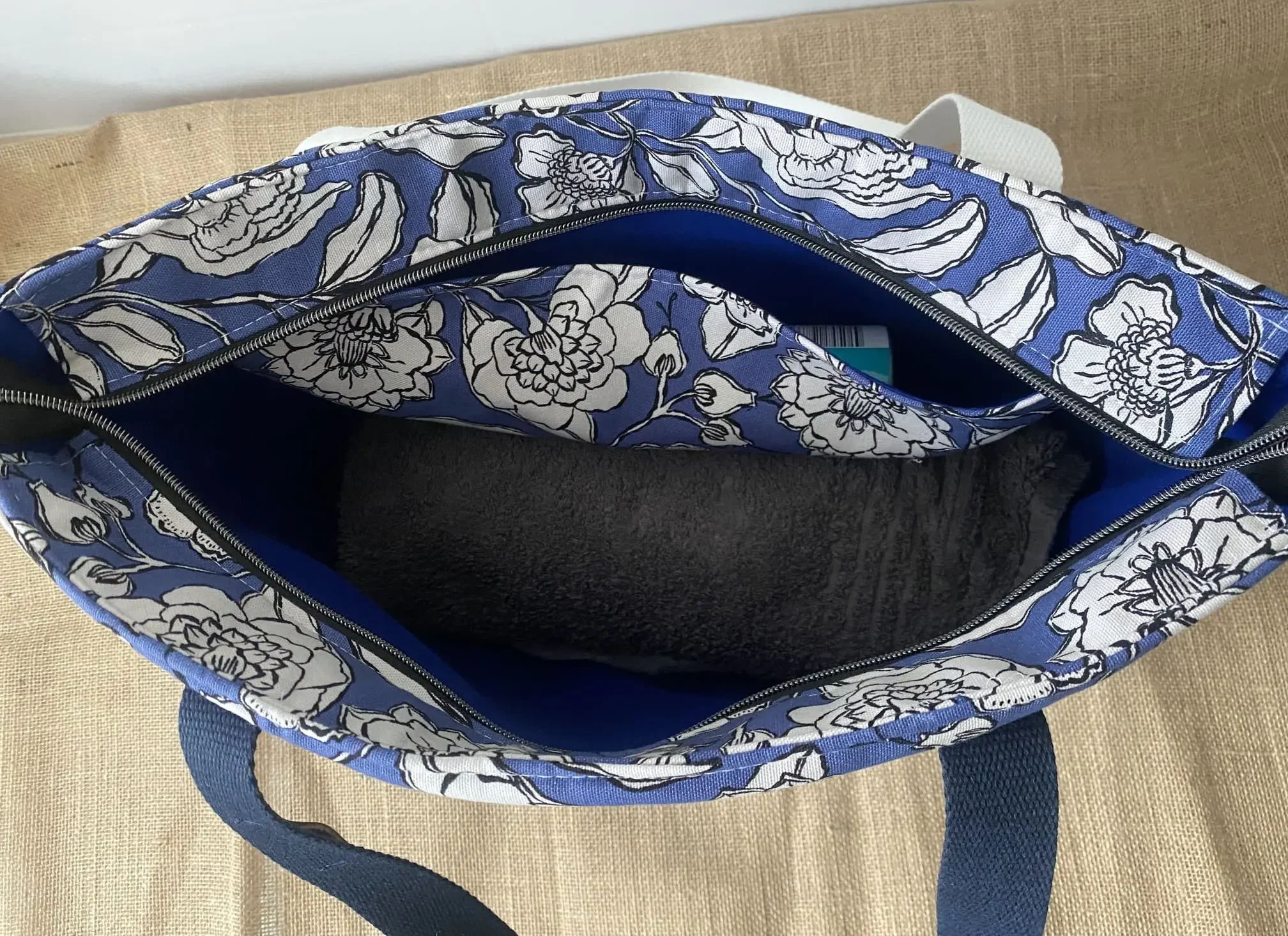 IBIZA ZIPPE FLEURS BLEUES
