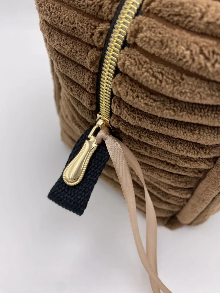 TROUSSE A SOUFFLET VELOURS MARRON