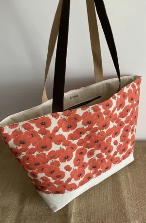 SUNNY BEIGE ET COQUELICOTS
