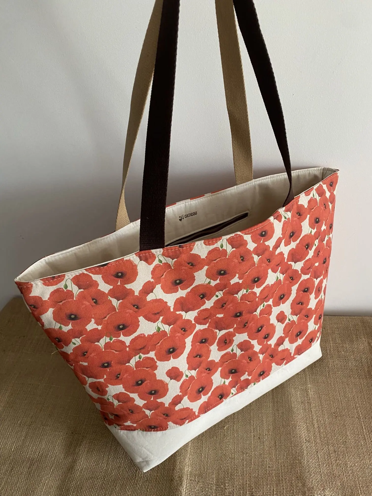 SUNNY BEIGE ET COQUELICOTS