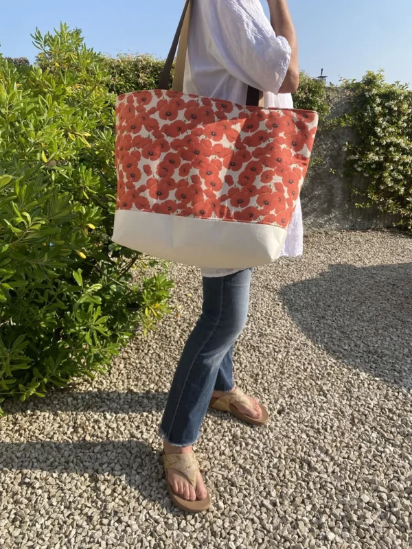 SUNNY BEIGE ET COQUELICOTS